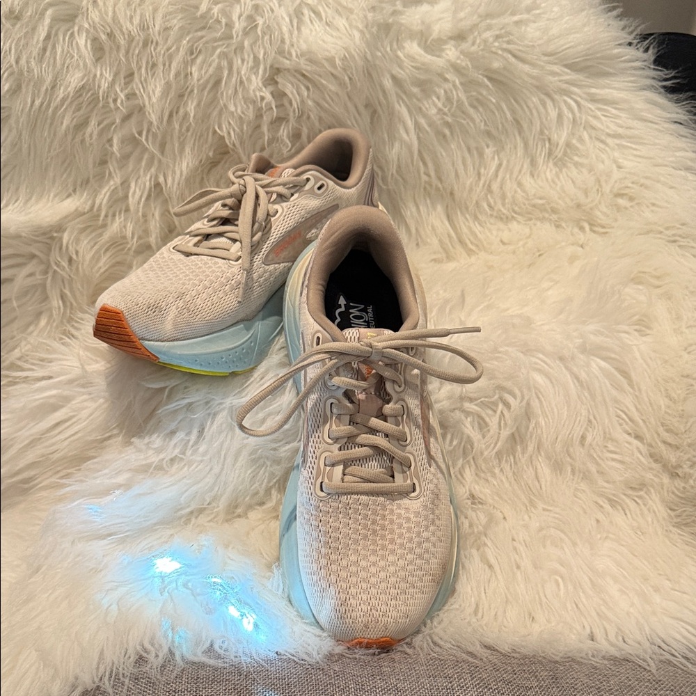 Women's Glycerin sz 8 Brooks Running